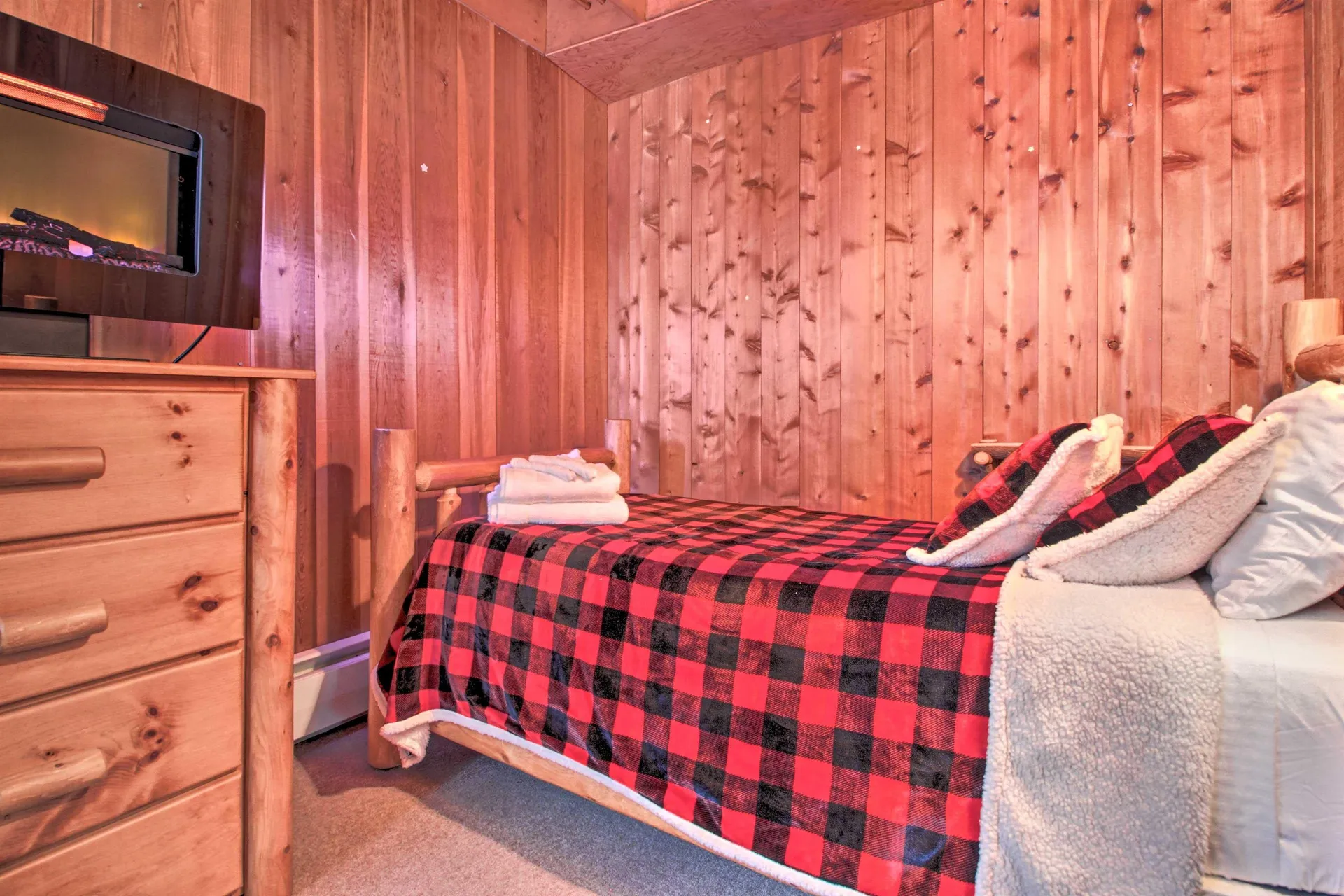 106 Upper Loop Ludlow VT 05149