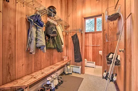 106 Upper Loop Ludlow VT 05149