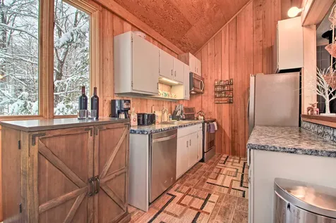 106 Upper Loop Ludlow VT 05149