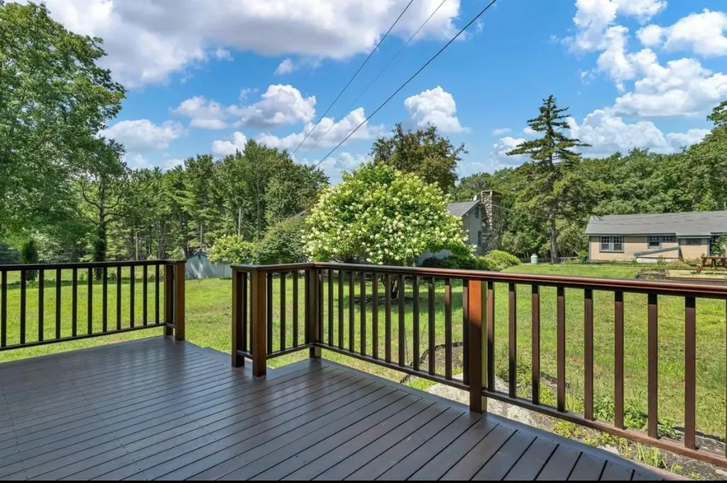7B Roberts Cove Road Alton NH 03810