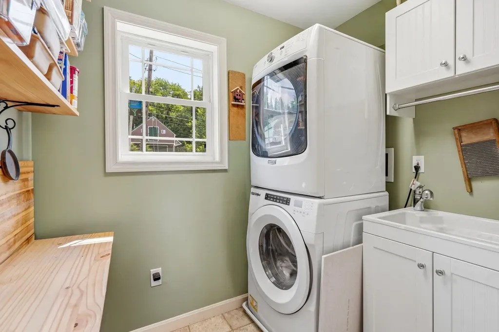 217 Beach Road Pittsburg NH 03592