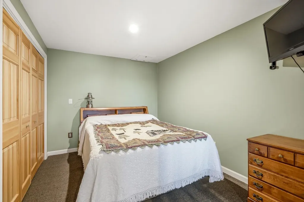 217 Beach Road Pittsburg NH 03592