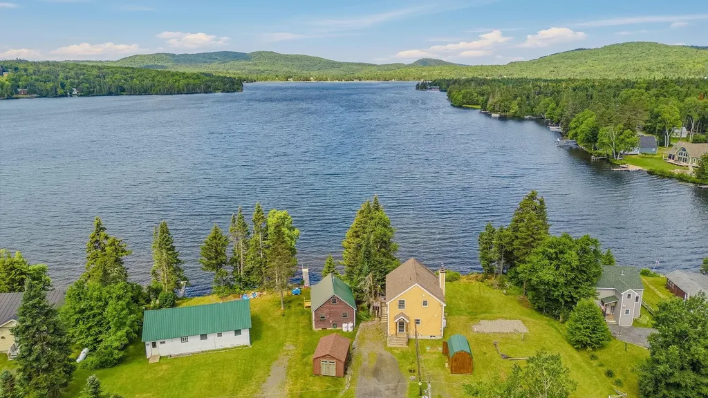 217 Beach Road Pittsburg NH 03592