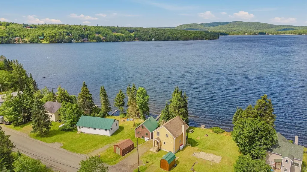 217 Beach Road Pittsburg NH 03592
