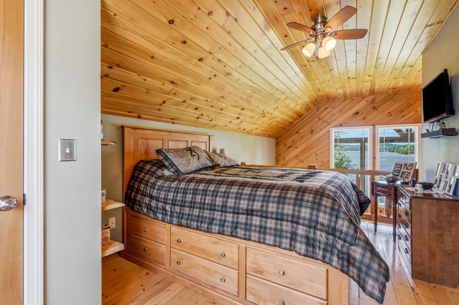217 Beach Road Pittsburg NH 03592