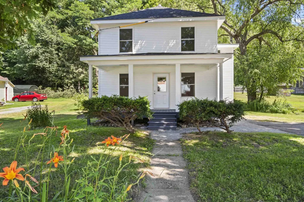 15 Sunset Avenue Milton VT 05468