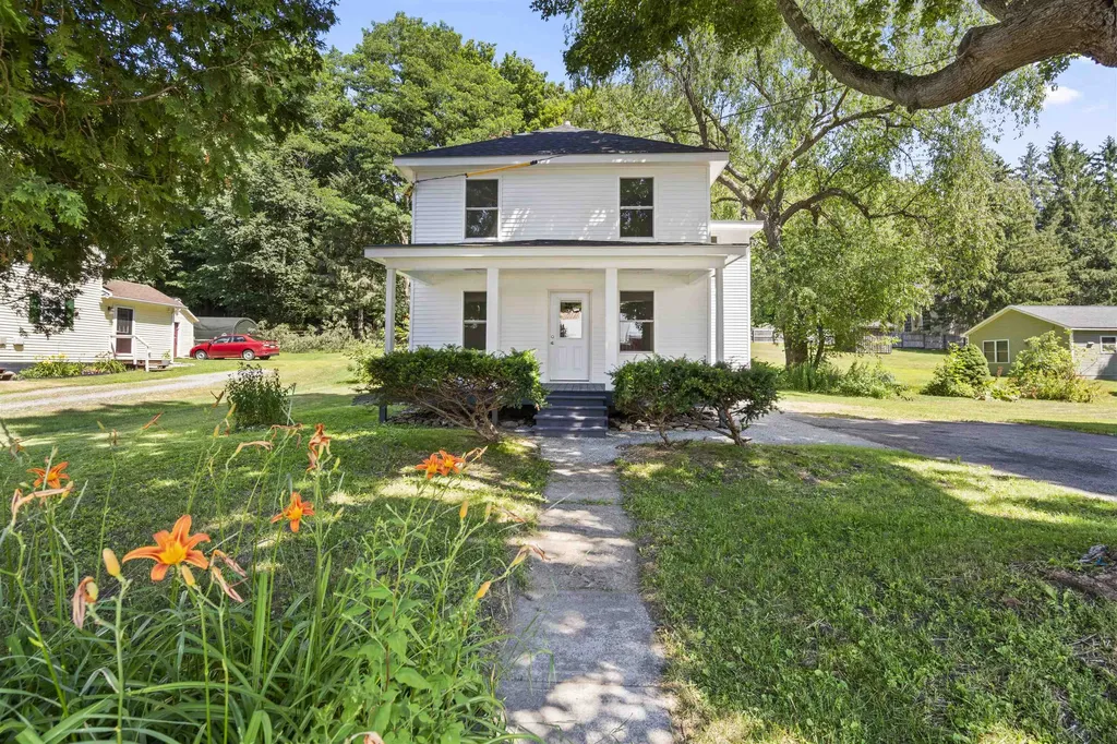 15 Sunset Avenue Milton VT 05468