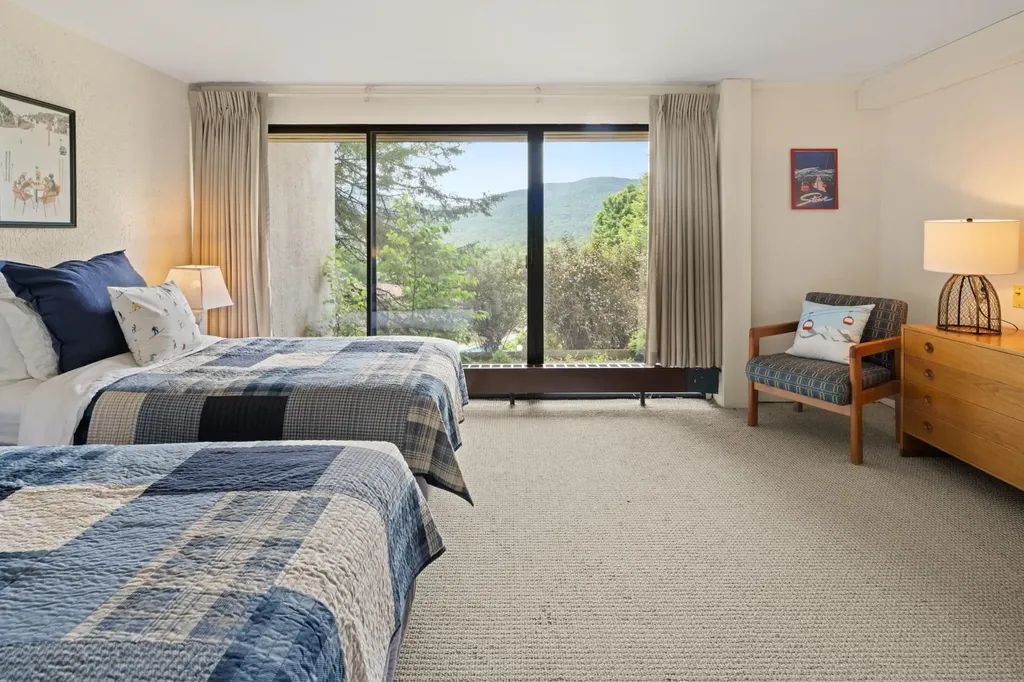 1277 Notchbrook Road Stowe VT 05672
