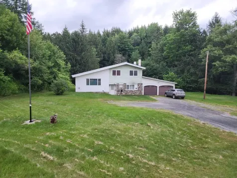 1059 Rte 15 E Route Morristown VT 05661-8556