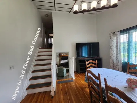 1059 Rte 15 E Route Morristown VT 05661-8556