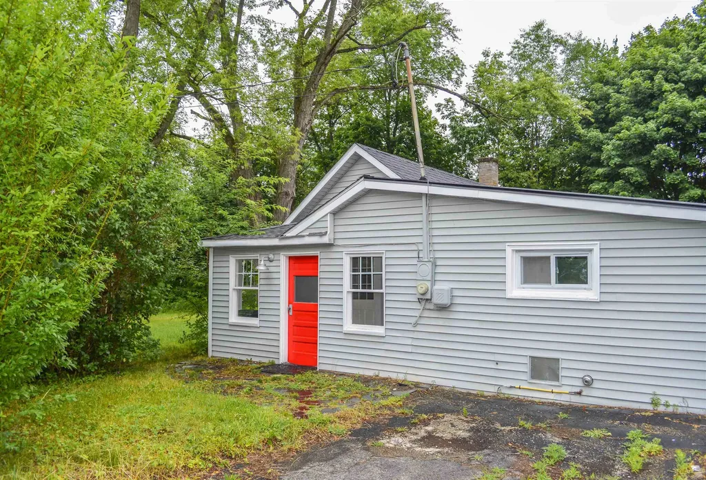 12 Second Street Claremont NH 03743