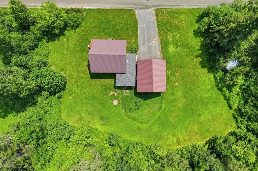 24 Turnpike Road Jefferson NH 03583
