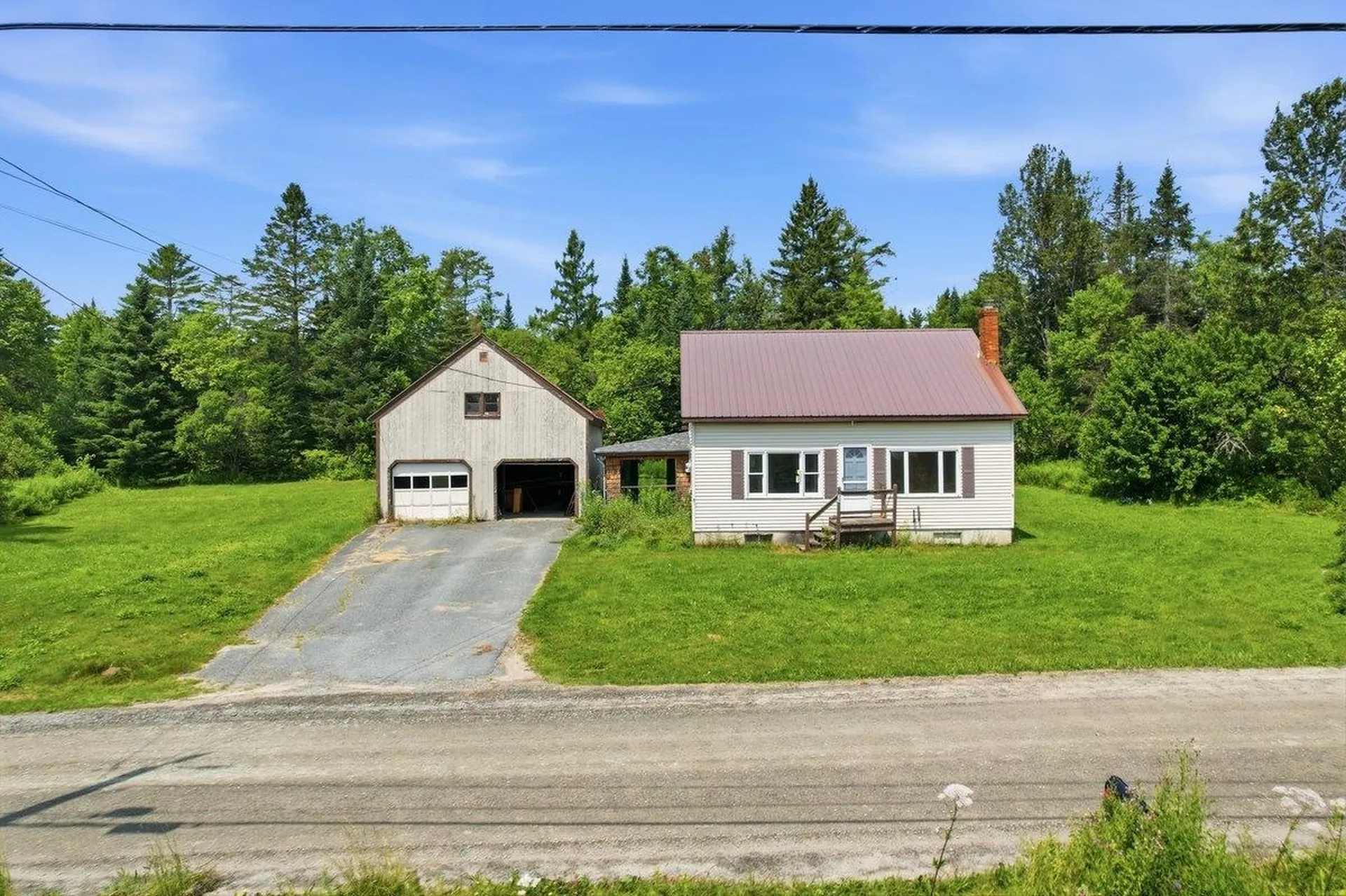Jefferson NH, 24 Turnpike Road