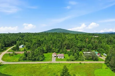24 Turnpike Road Jefferson NH 03583