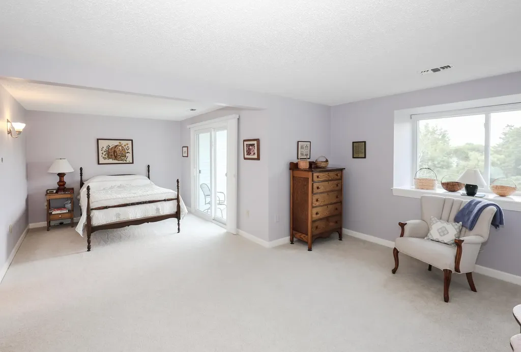 135 Amherst Street Amherst NH 03031