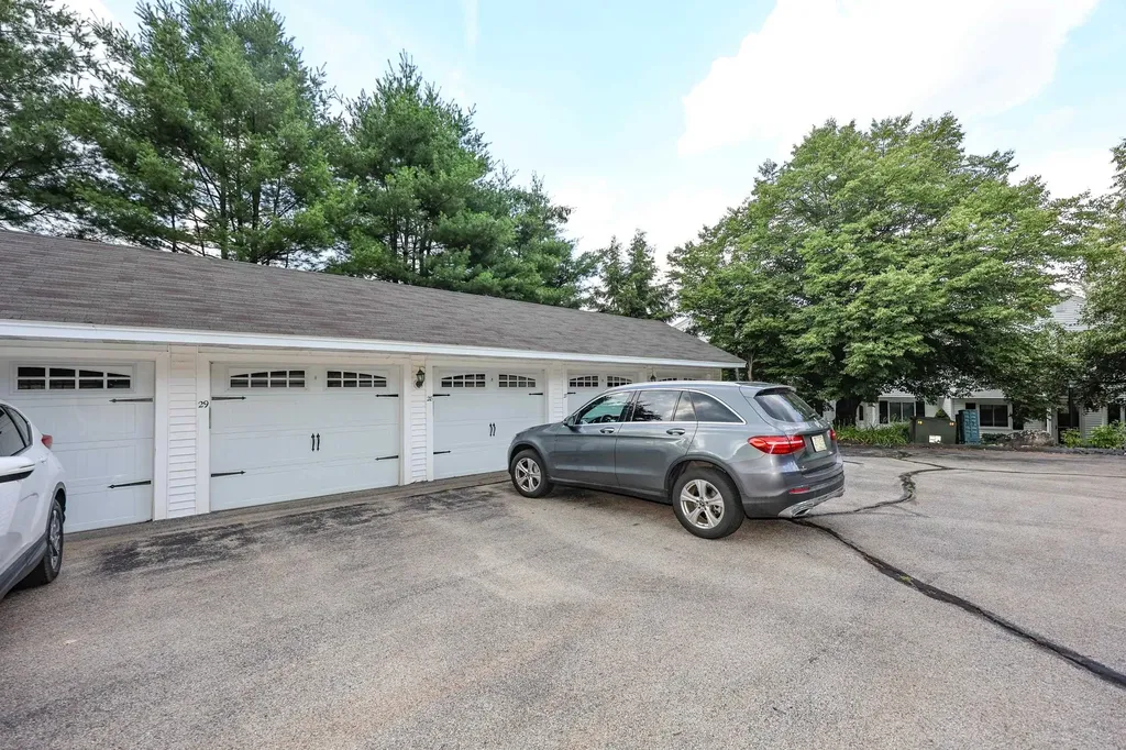 135 Amherst Street Amherst NH 03031