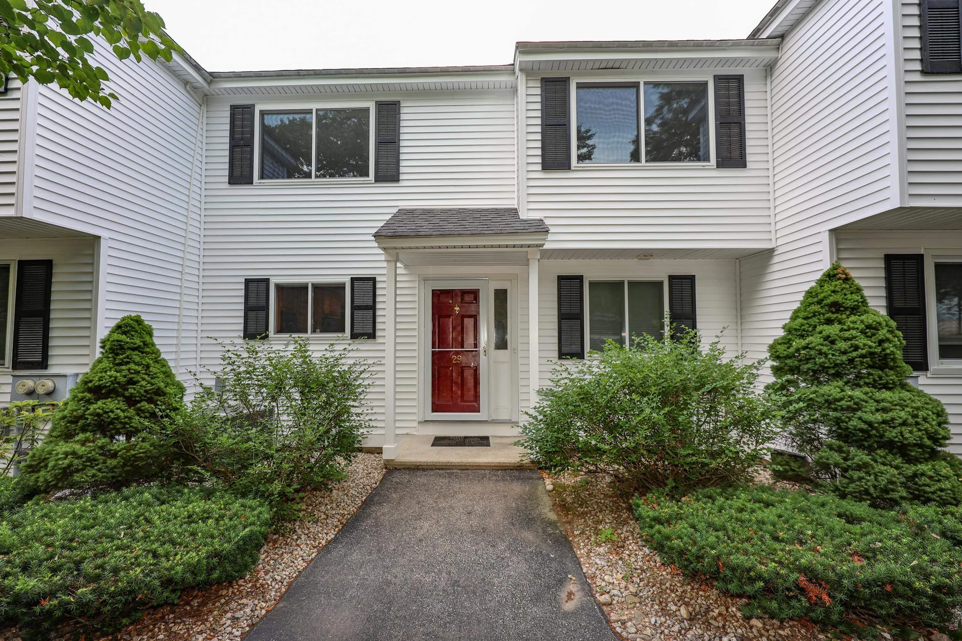 135 Amherst Street Amherst NH 03031