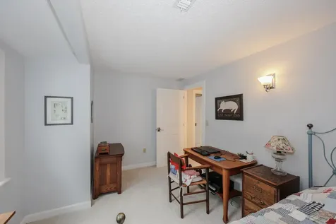 135 Amherst Street Amherst NH 03031