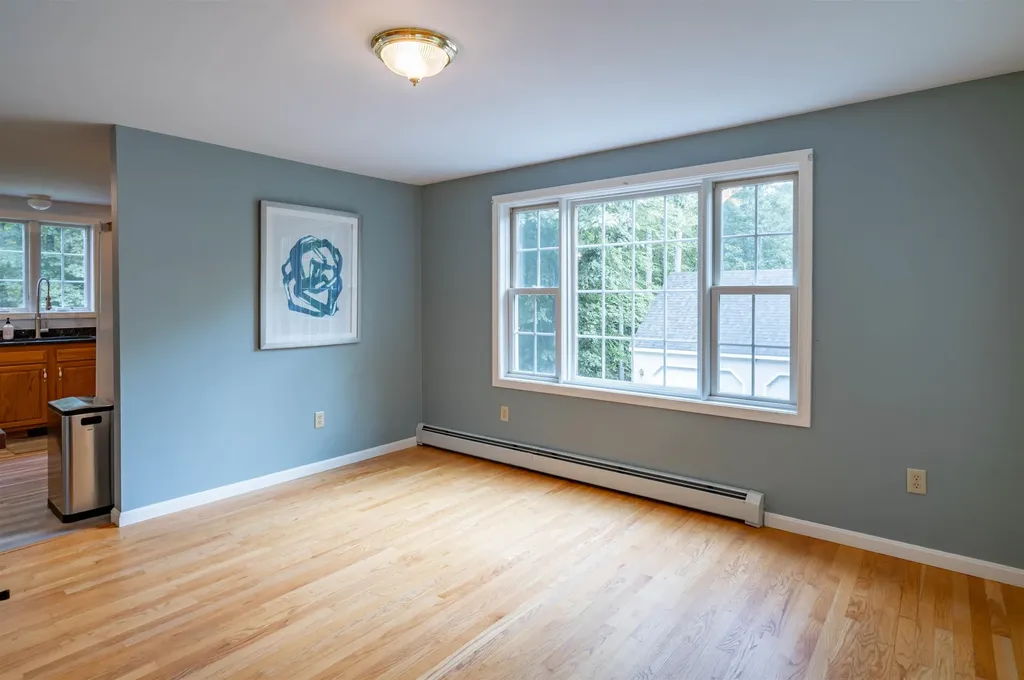 5 Blake Road Raymond NH 03077