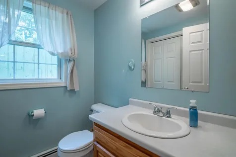 5 Blake Road Raymond NH 03077