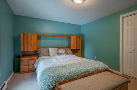 5 Blake Road Raymond NH 03077
