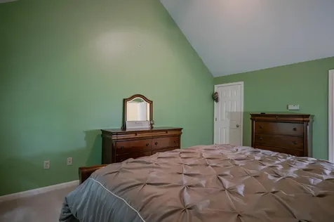 5 Blake Road Raymond NH 03077