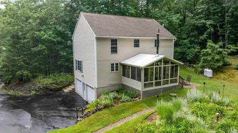 5 Blake Road Raymond NH 03077