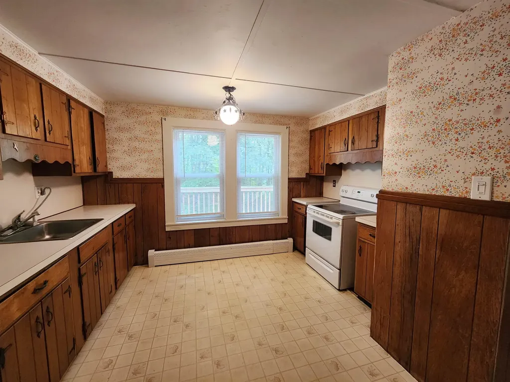 44 Kingston Road Exeter NH 03833