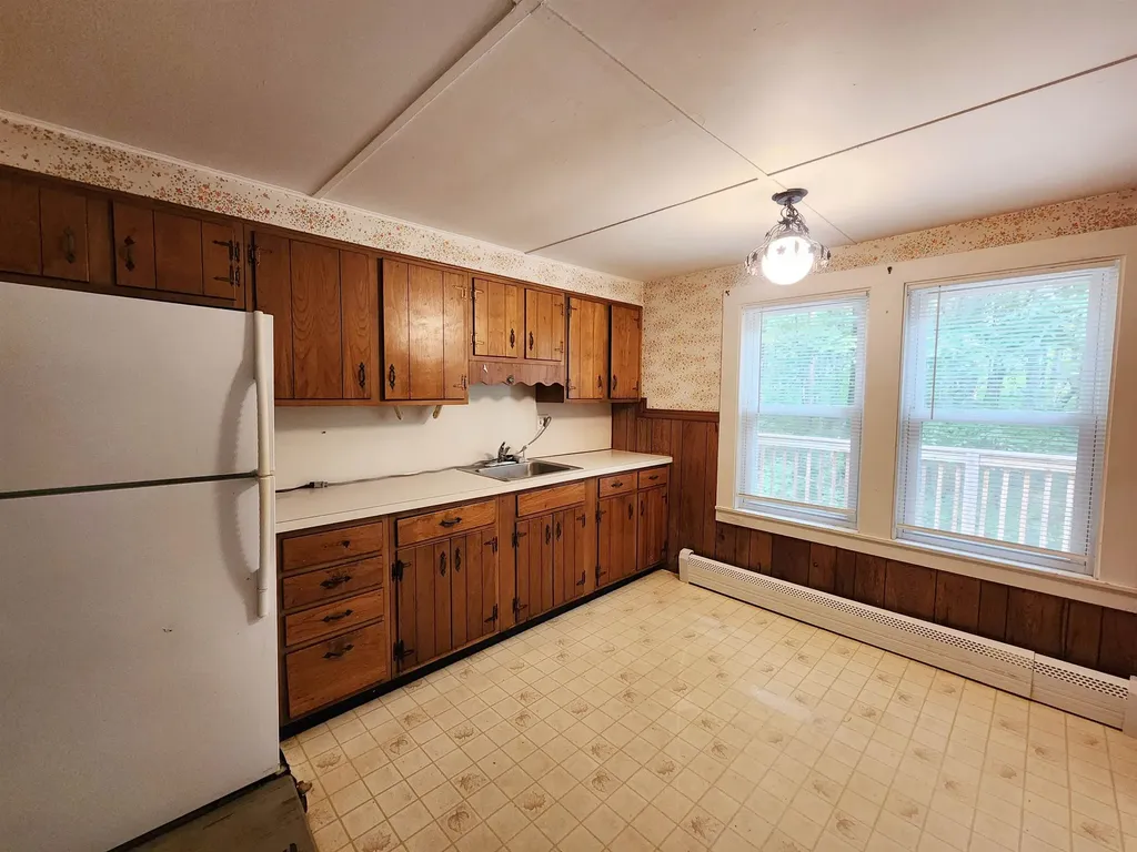 44 Kingston Road Exeter NH 03833