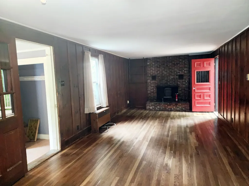 44 Kingston Road Exeter NH 03833