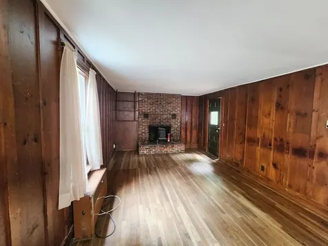 44 Kingston Road Exeter NH 03833