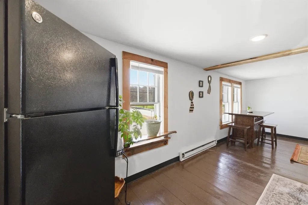 518 Province Road Gilmanton NH 03237