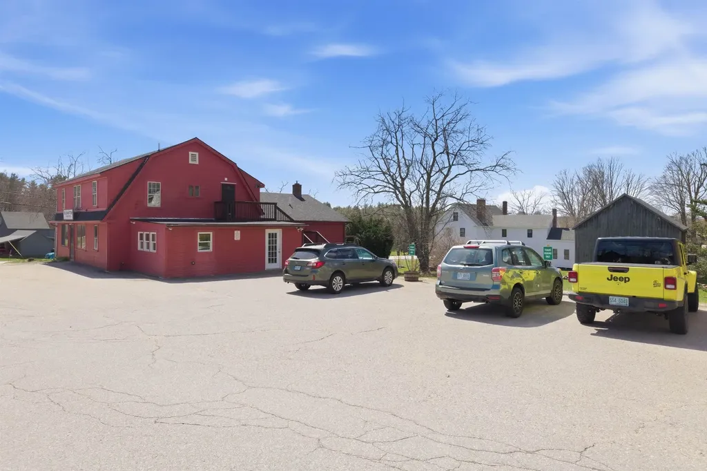 518 Province Road Gilmanton NH 03237