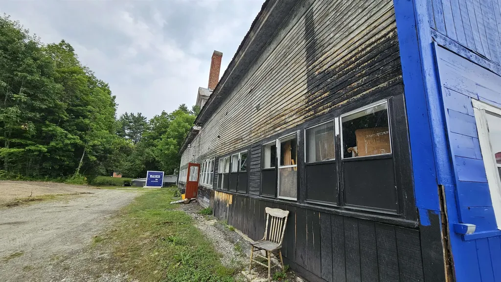 35 Spring Street Newport NH 03773