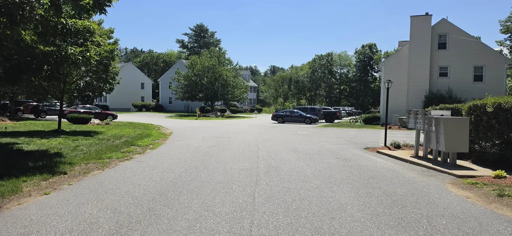 2 Wyndmere Drive Londonderry NH 03053