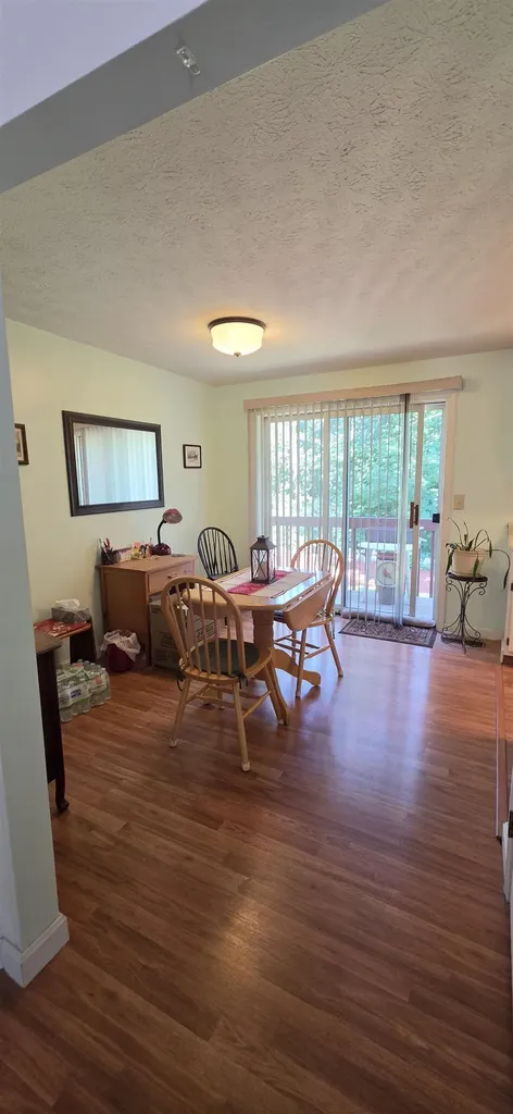 2 Wyndmere Drive Londonderry NH 03053