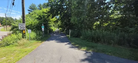 2 Wyndmere Drive Londonderry NH 03053