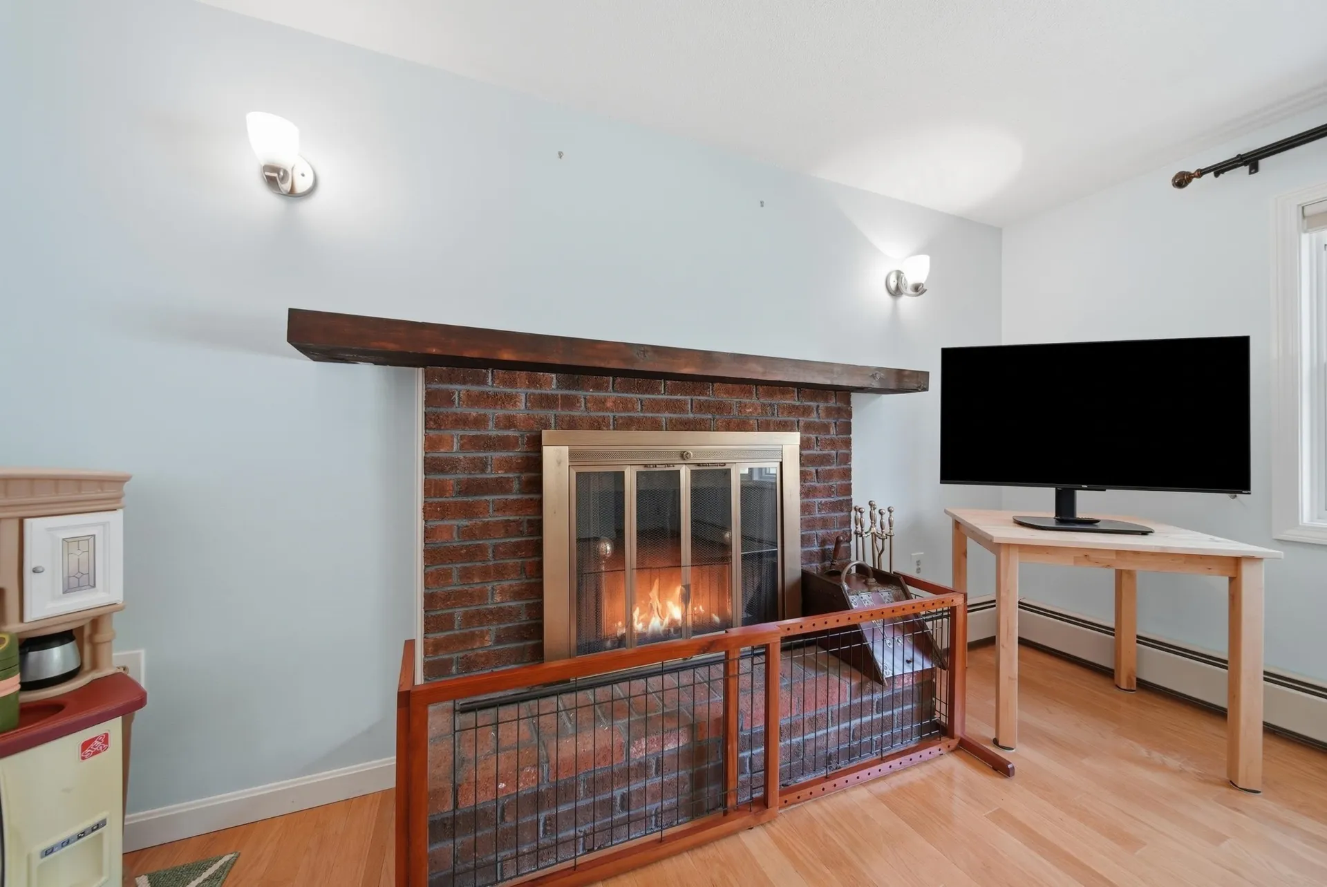 17 Parker Drive Nashua NH 03062