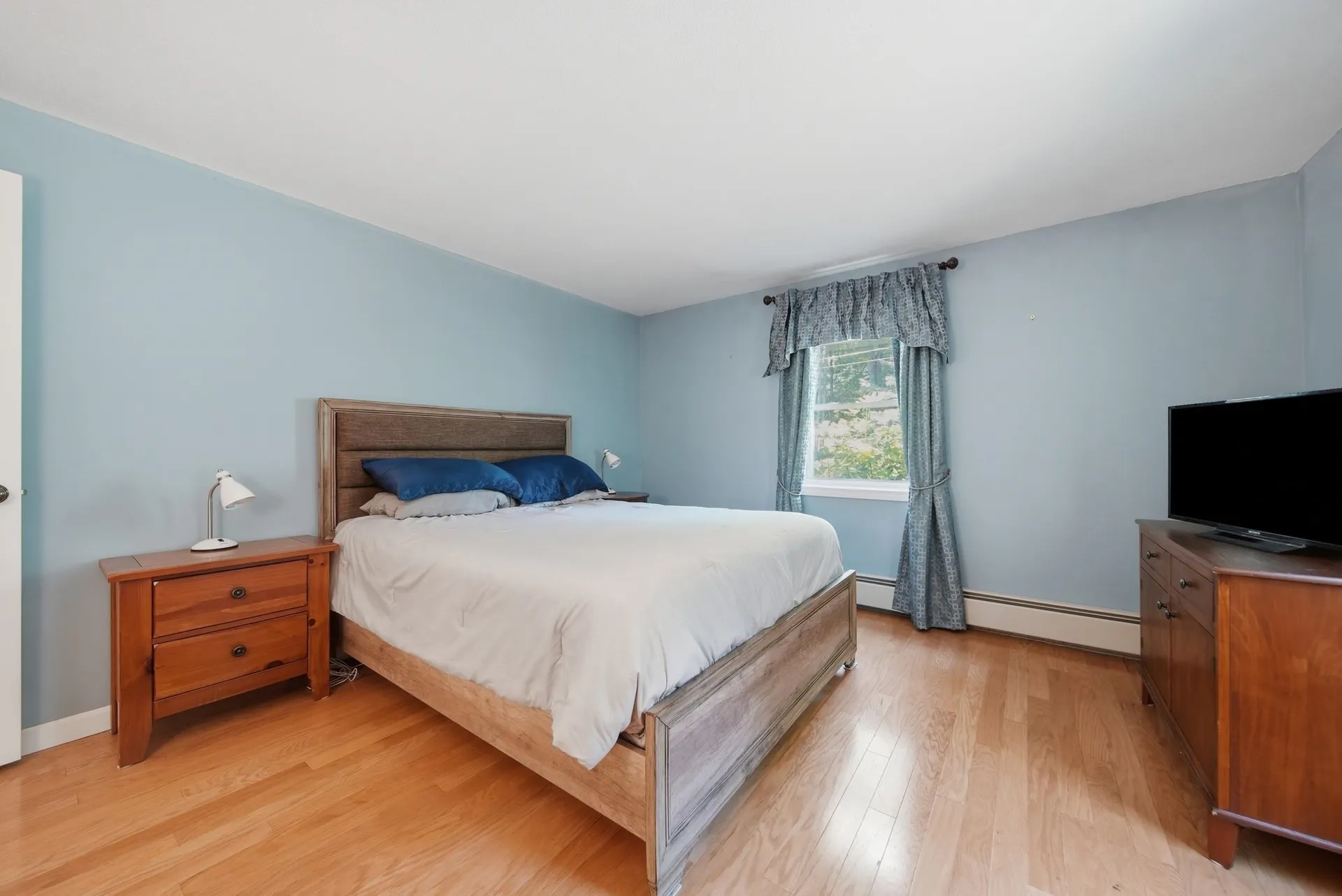 17 Parker Drive Nashua NH 03062