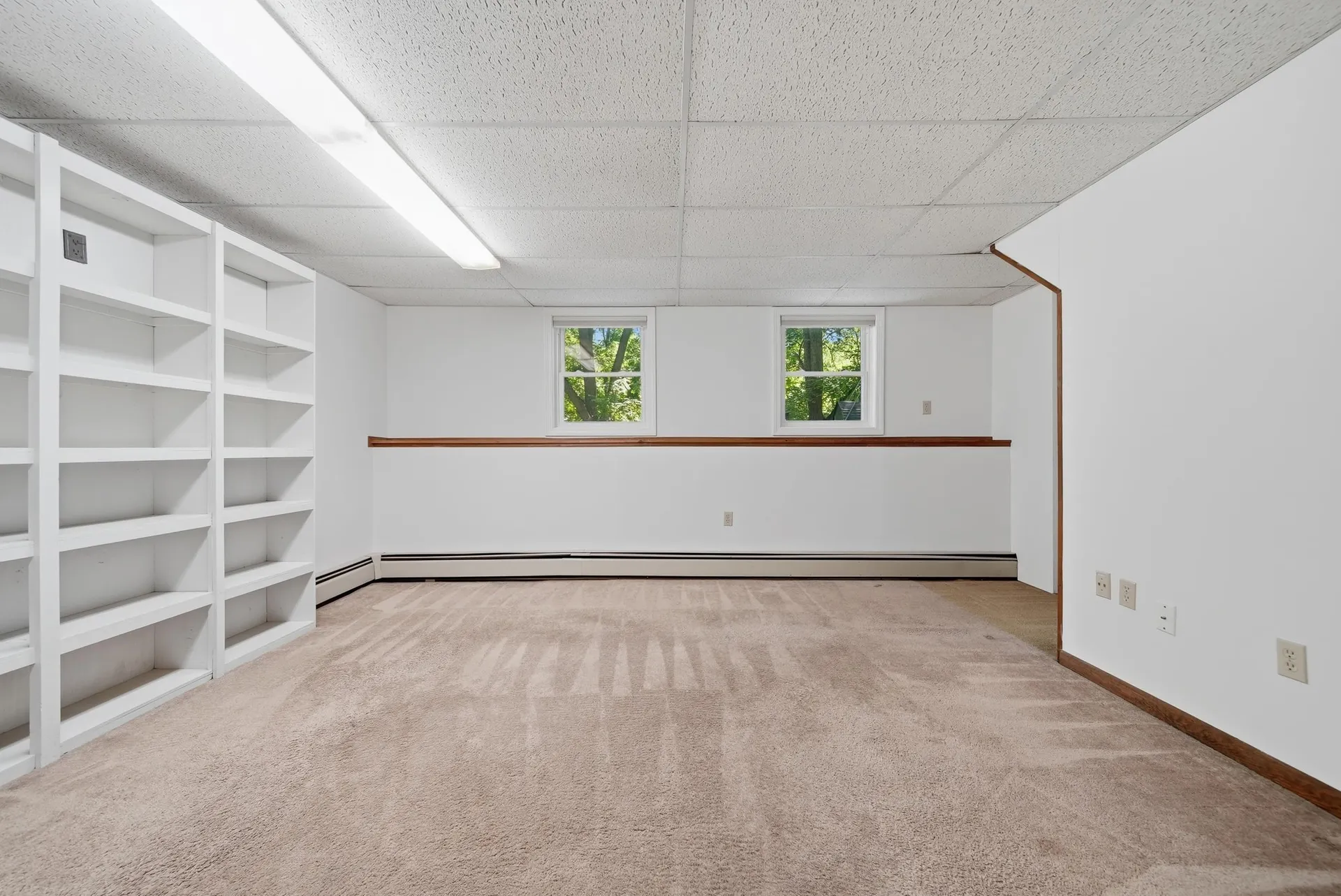 17 Parker Drive Nashua NH 03062