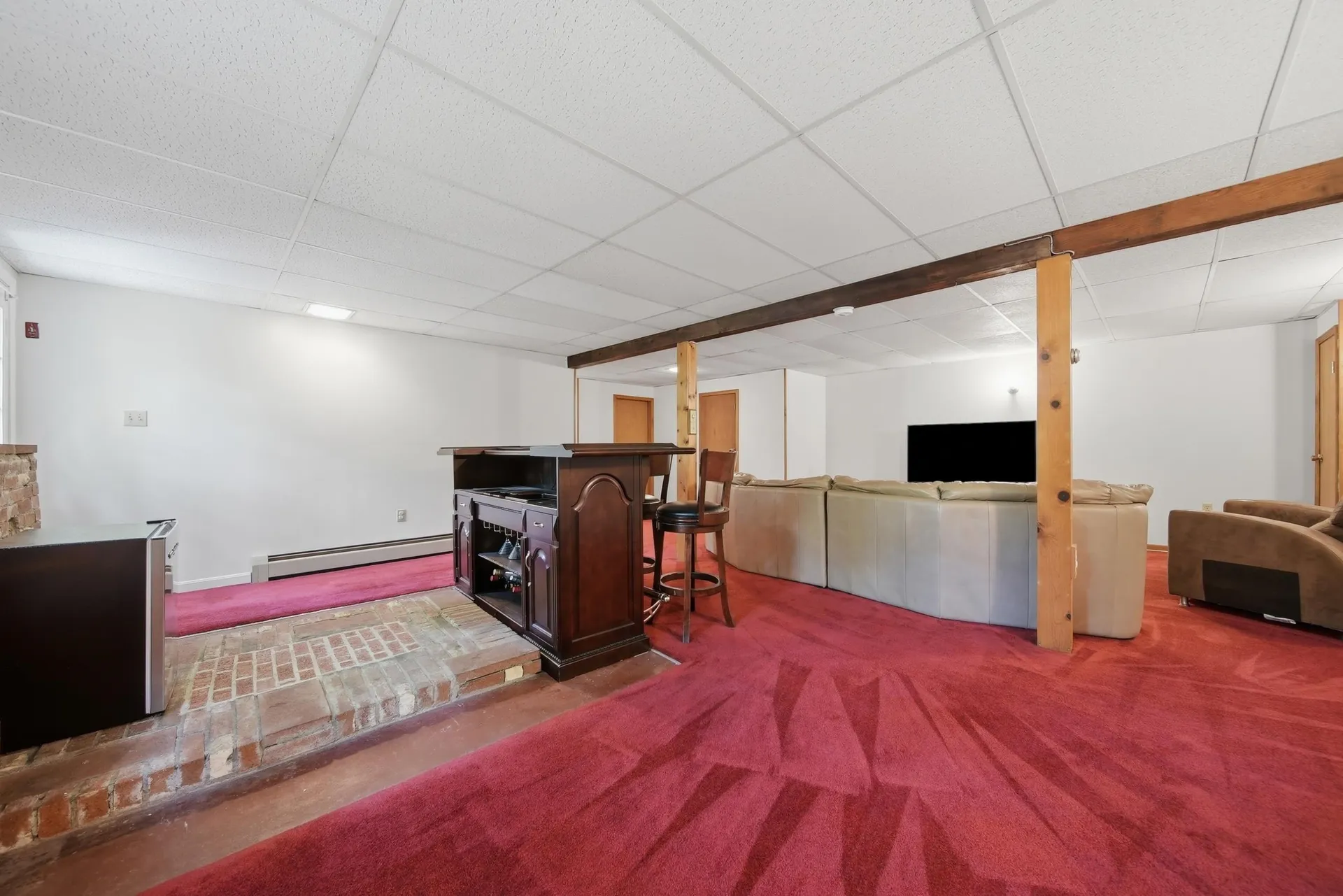 17 Parker Drive Nashua NH 03062