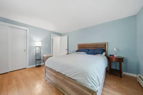 17 Parker Drive Nashua NH 03062