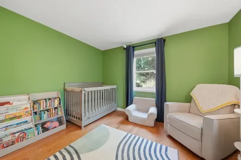 17 Parker Drive Nashua NH 03062