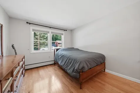 17 Parker Drive Nashua NH 03062