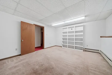 17 Parker Drive Nashua NH 03062
