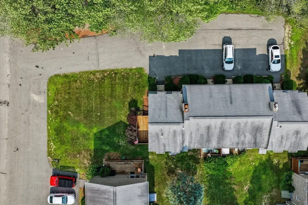 133 Fieldstone Drive Londonderry NH 03053