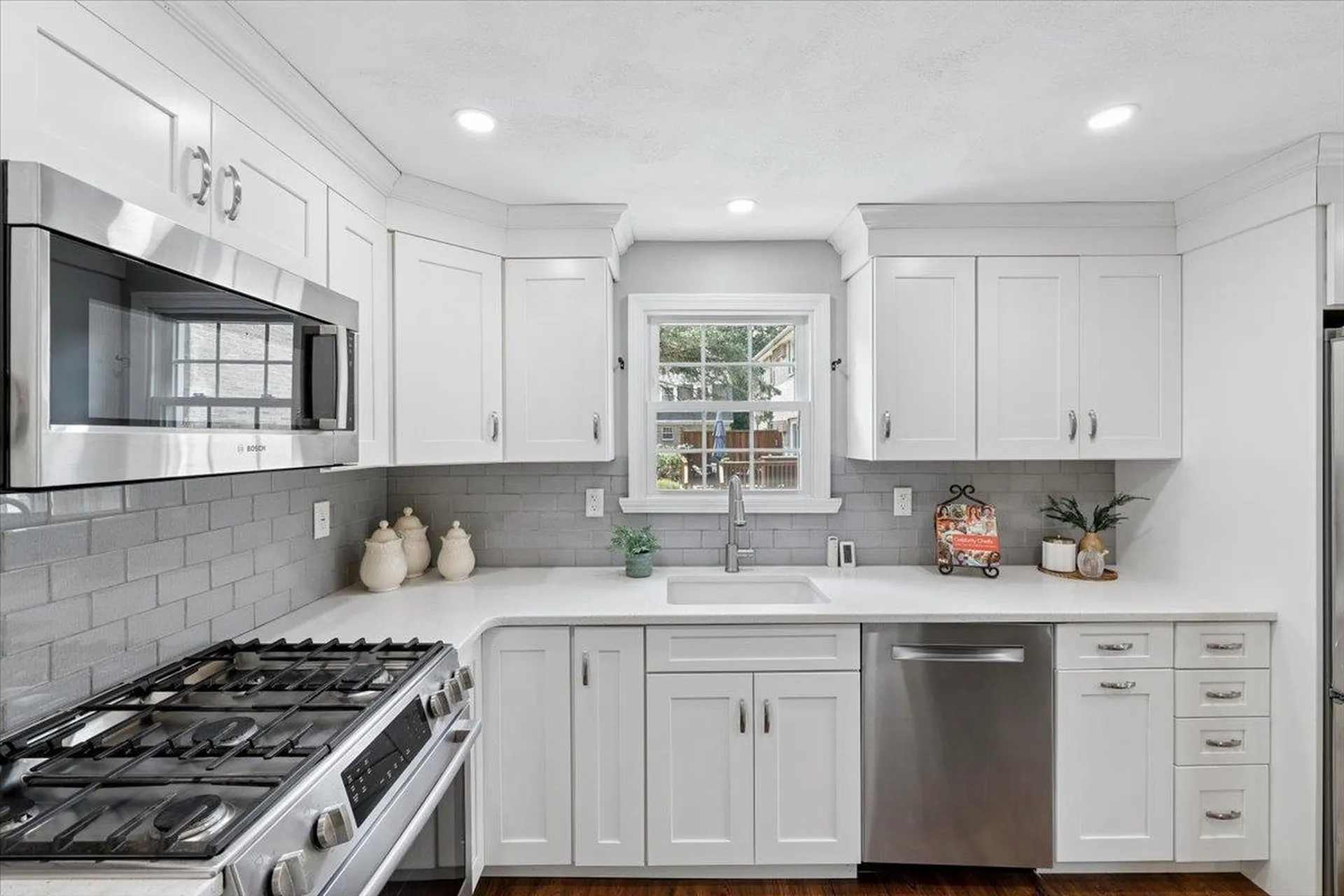 133 Fieldstone Drive Londonderry NH 03053