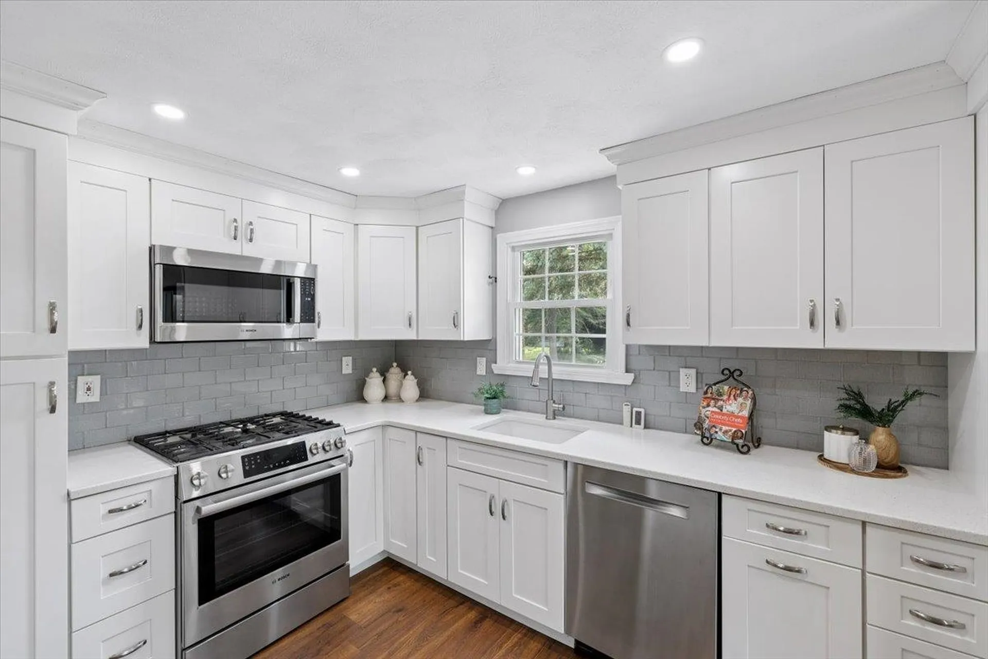 133 Fieldstone Drive Londonderry NH 03053