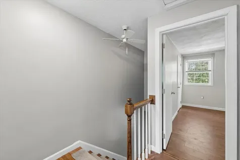 133 Fieldstone Drive Londonderry NH 03053