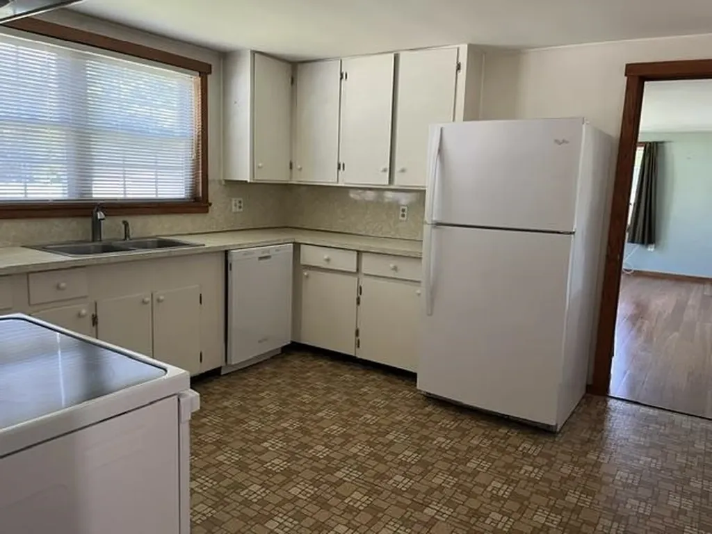 98 Greenleaf Street Brattleboro VT 05301